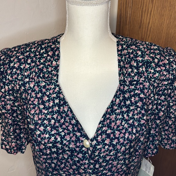 Caroline Wells floral button down maxi dress 12 - Picture 4 of 13